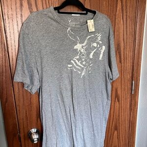 American Eagle Outfitters Men's Heather Gray Graphic Tee